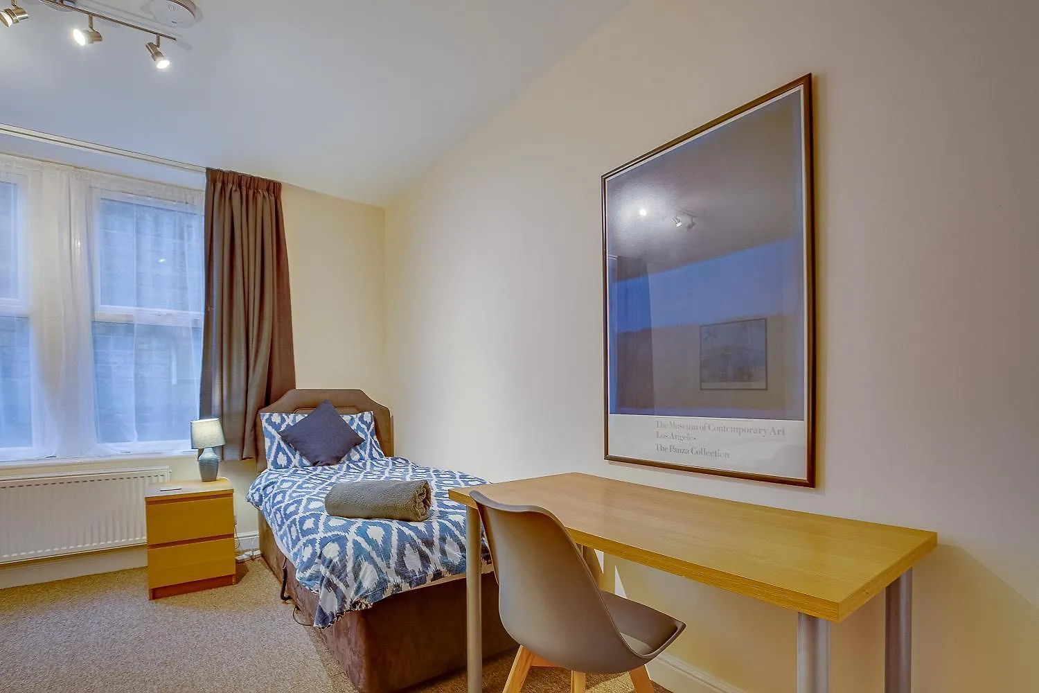* Spacious 5Br Collegiate Crescent * Group Stay * Sheffield United Kingdom