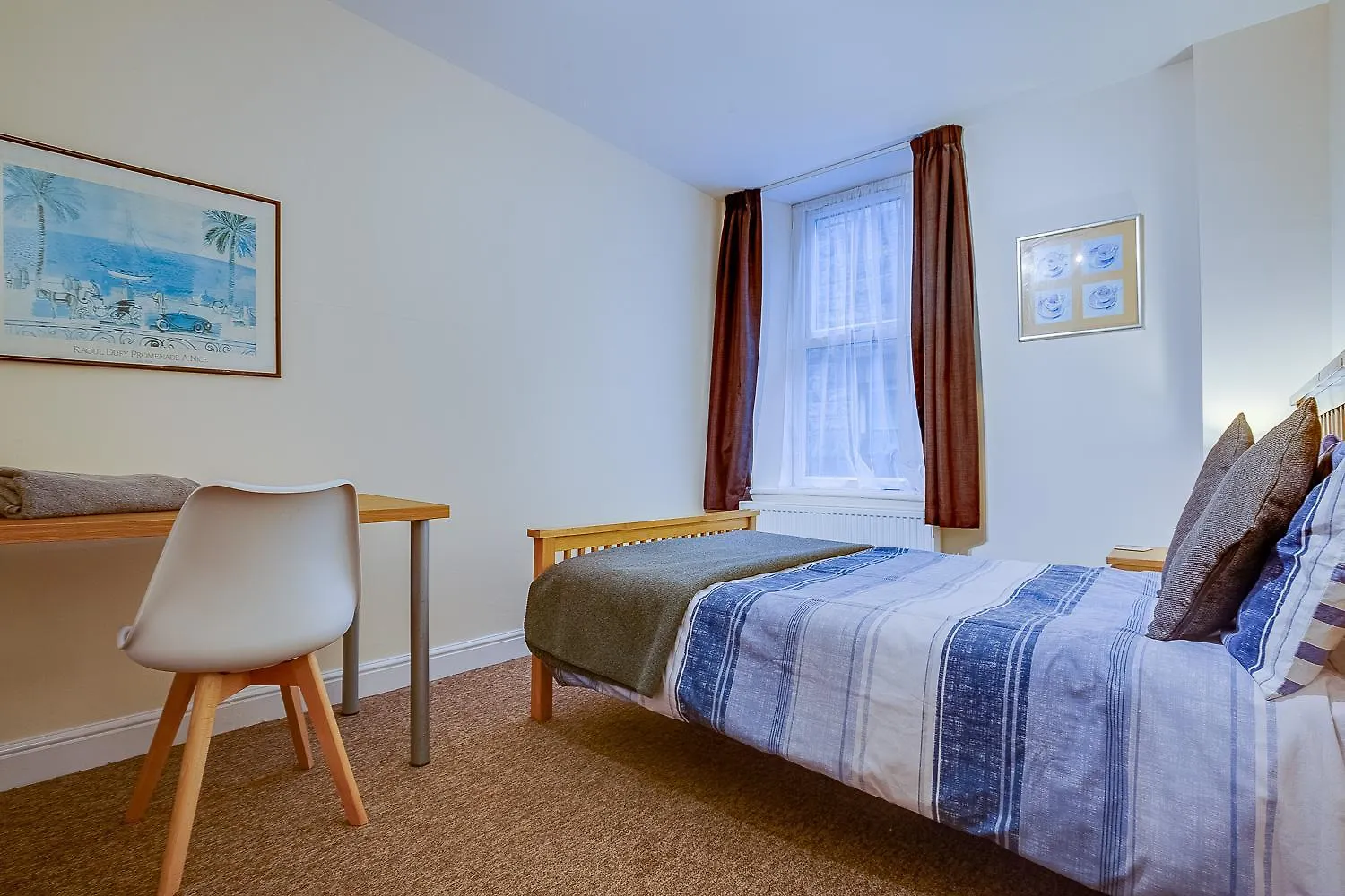 * Spacious 5Br Collegiate Crescent * Group Stay * Sheffield Apartment