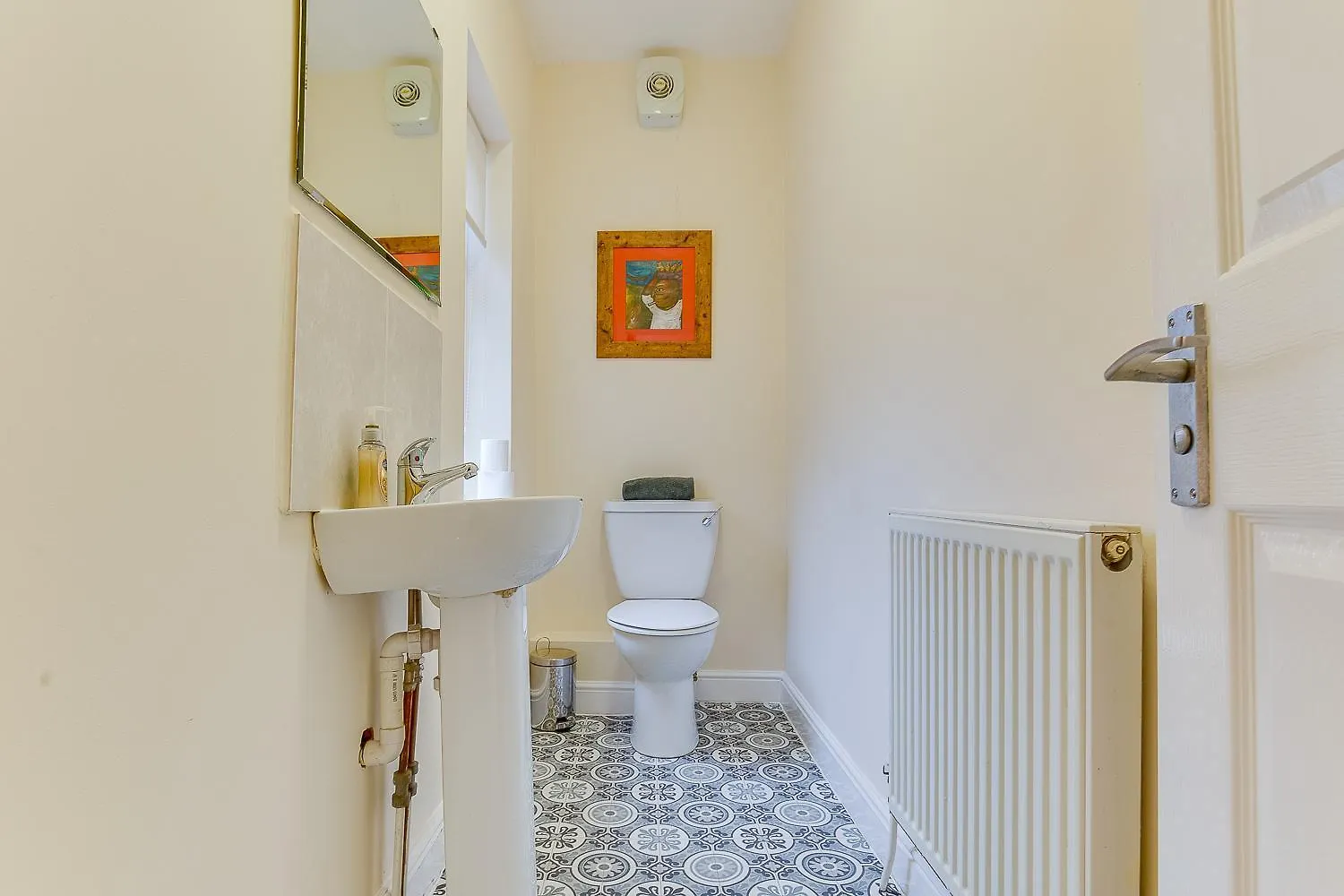 * Spacious 5Br Collegiate Crescent * Group Stay * Sheffield United Kingdom